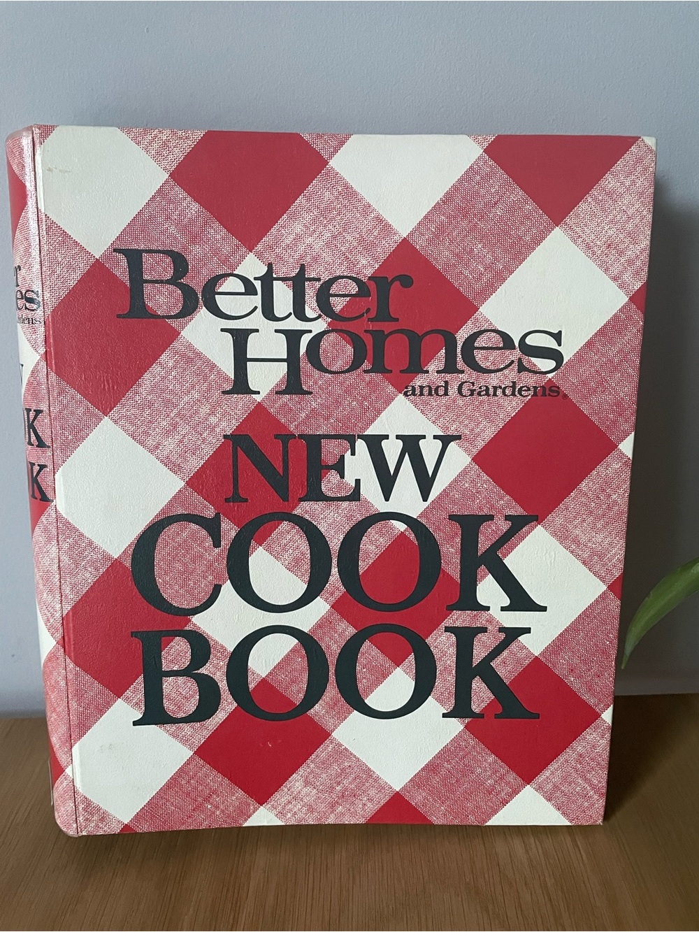 Vintage 1970s Better Homes And Gardens  New Cook Book Checkerboard Red and White